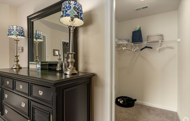 2 beds, 2.5 baths, 1,320 sqft, $1,599, Unit 2524 AHC
