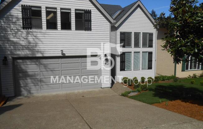 Updated Lake Oswego/Mt. Park Home With Tons of Natural Light