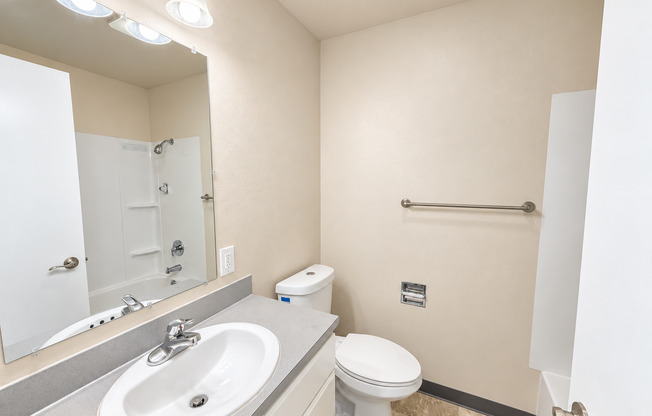 1 bed, 1 bath, 460 sqft, $1,295, Unit 206