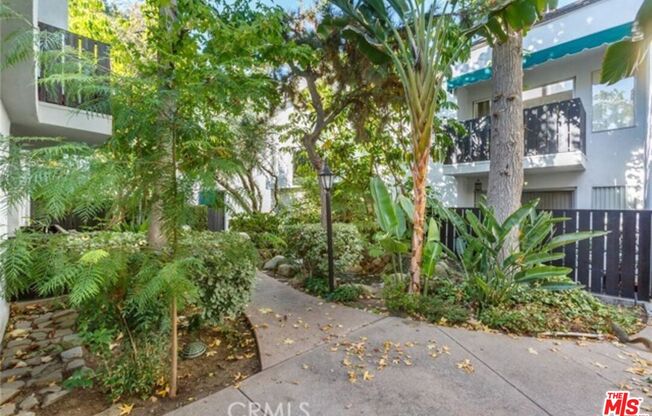 1 bed, 1 bath, 605 sqft, $2,000, Unit 110