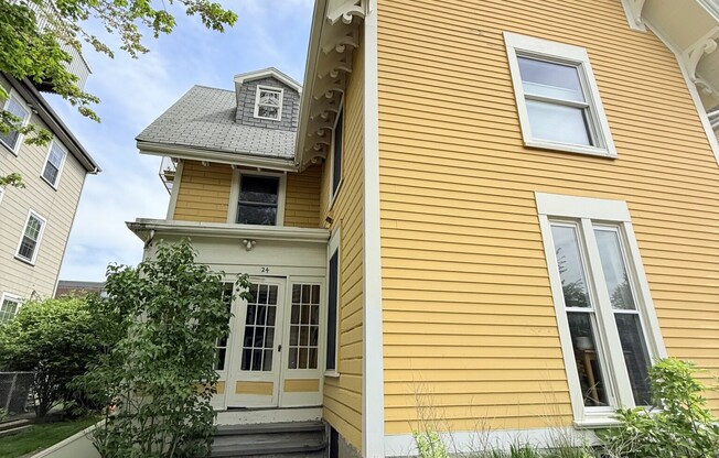 24 KENTON RD