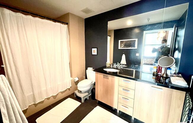 2 beds, 2 baths, 860 sqft, $2,750, Unit 614