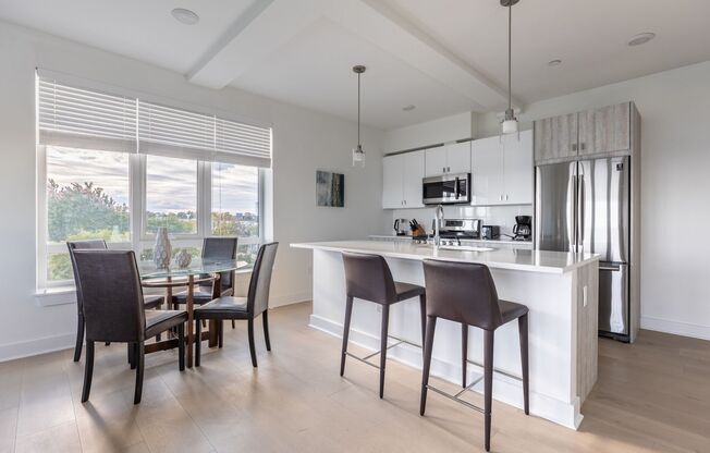 1 bed, 1 bath, 663 sqft, $3,050, Unit 404