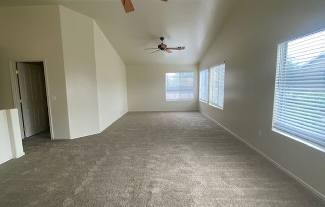 3 beds, 2.5 baths, $2,345