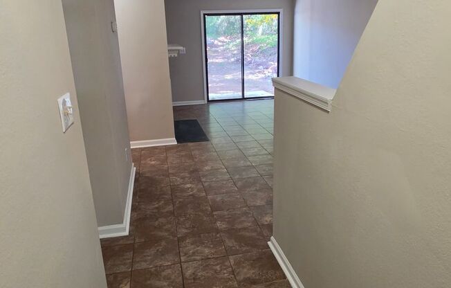 Clean 2BR/2BA Townhome in Garner Near White Oak & I-40