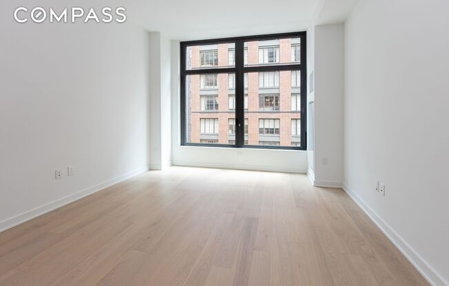77 CHARLTON ST