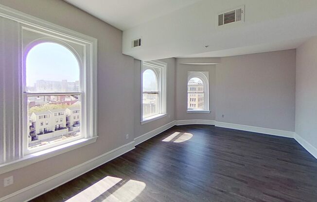 1 bed, 1 bath, 633 sqft, $1,527, Unit 301