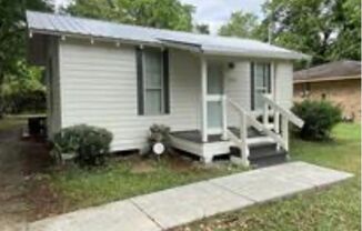 5107 Byron Avenue (2 Bed/1 Bath)