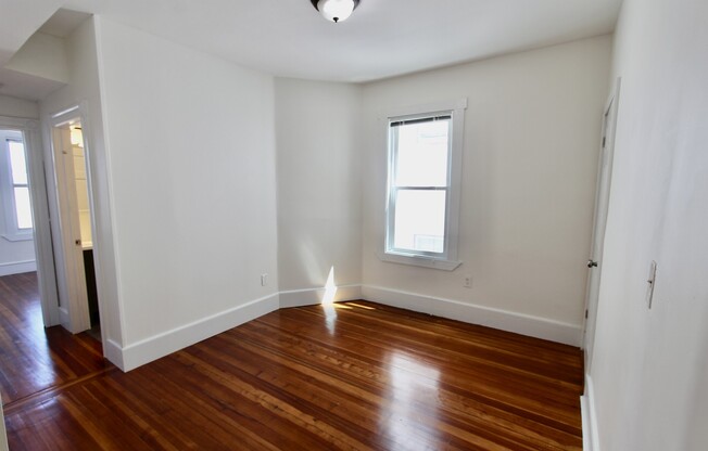 299 LEXINGTON ST