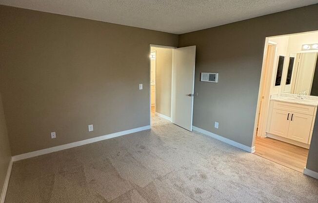 2 beds, 2 baths, 855 sqft, $2,395, Unit 1775 - 296