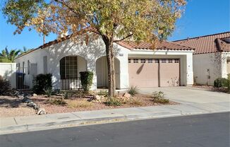 GREEN VALLEY RANCH BEAUTY LOCATED IN GATED COMMUNITY!!