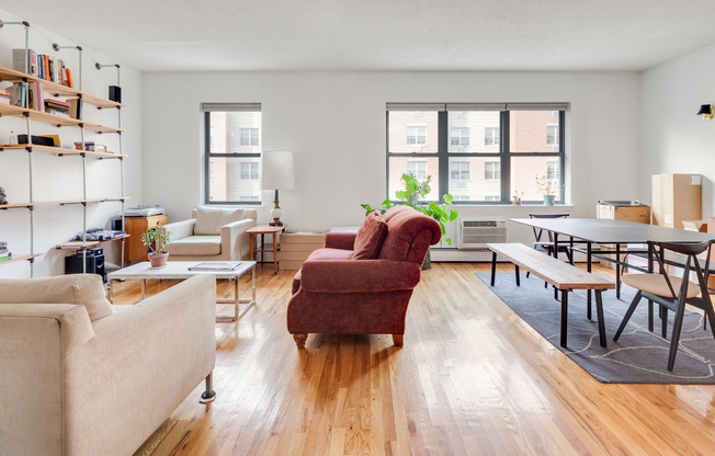 226 W 123 ST
