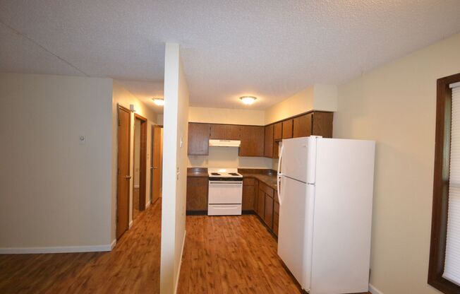 1 bed, 1 bath, 680 sqft, $525, Unit 03