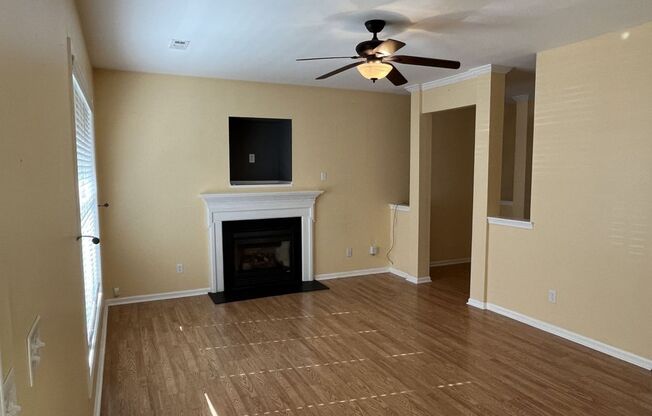 3 Bedroom Corner Lot home with Great Backyard in Huntersville