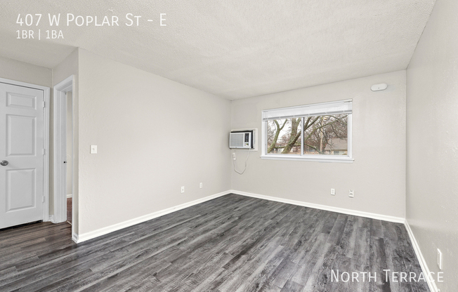 407 W POPLAR ST