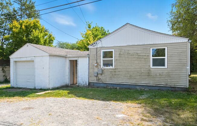 NEW LISTING! 2 BEDROOM HOME