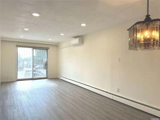 3 beds, 2 baths, $3,200, Unit 2