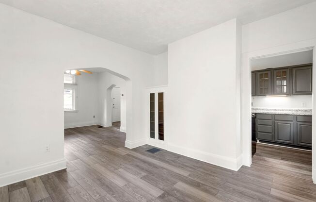 Gorgeous 3 Bedroom House in Beechview available July 1!