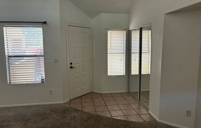 **NICE 2br/1ba CONDO - (ALMA SCHOOL & SOUTHERN)