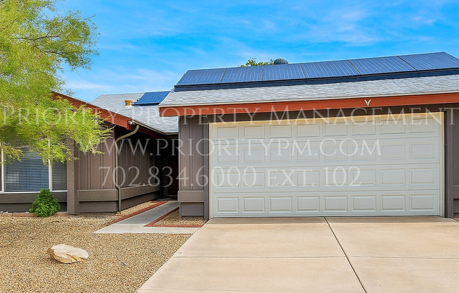 GREAT 3 BEDROOM SINGLE STORY IN THE SOUTHWEST - NO HOA'S!!!