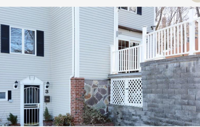 3 JEFFERSON AVE