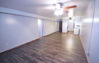 2 beds, 1 bath, $1,255, Unit 191 D