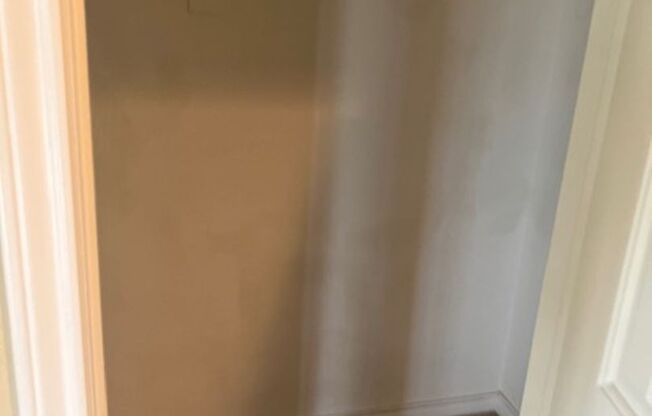 Beautiful 2 Bedroom 2 Bath condo in Georgetown