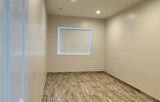 9137 W FOOTHILL BLVD