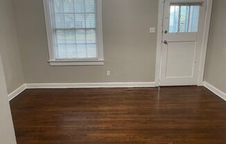 2 beds, 1 bath, $995