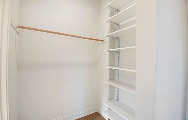 Studio, 1 bath, 214 sqft, $1,600, Unit 117