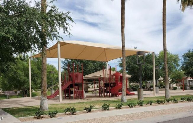 3 beds, 2.5 baths, $2,345