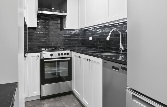 1 bed, 1 bath, $4,500, Unit 3M