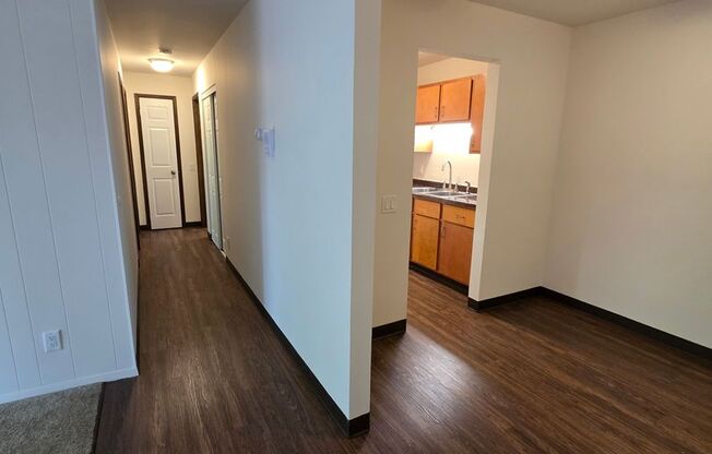 2 beds, 1 bath, 955 sqft, $1,225, Unit 19 - 204