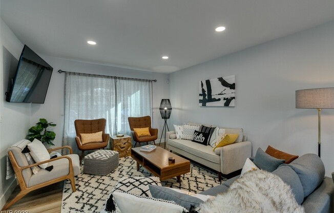 2000 SPRINGVIEW DR