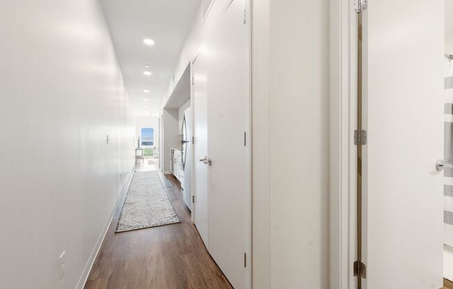 1 bed, 1 bath, 627 sqft, $1,400, Unit #322