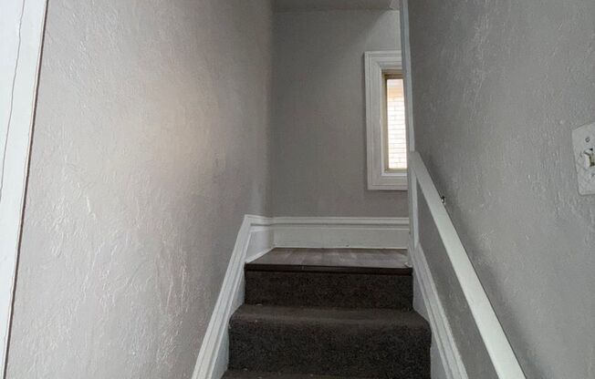 826 Collins