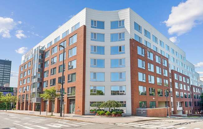 building exterior at the Residences at Manchester Place in Manchester, New Hampshire