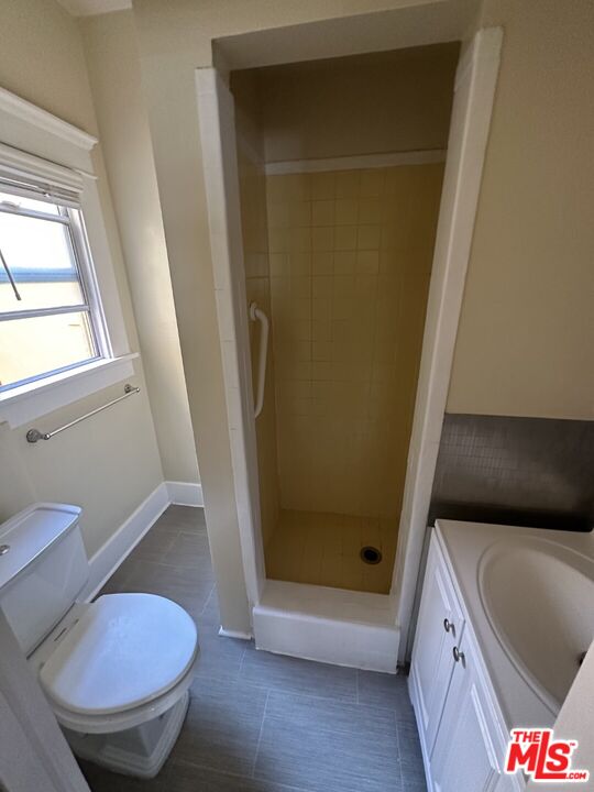 1404 S ST ANDREWS PL