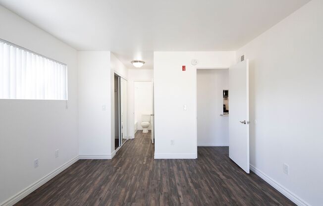 3 beds, 2 baths, 1,105 sqft, $3,695, Unit 137
