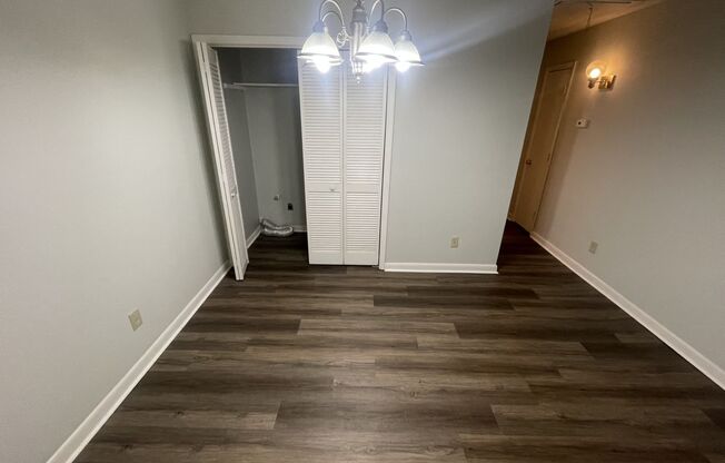2br/2ba, fireplace, deck