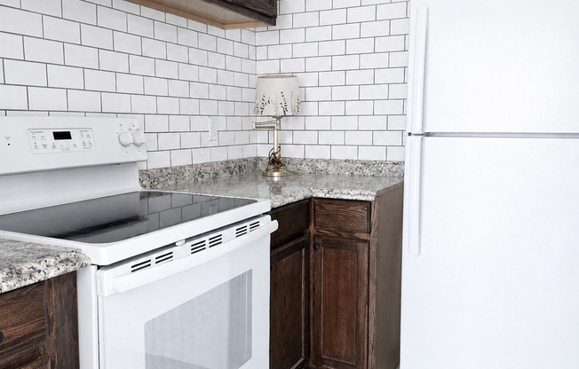 Deltona - 2 Bedroom, 1 Bathroom  – $1,645.00