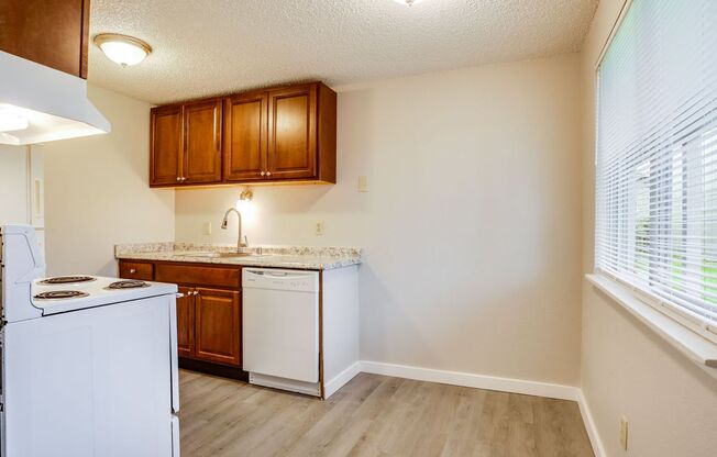 1 bed, 1 bath, 585 sqft, $1,070, Unit D22