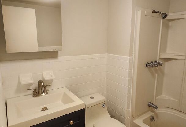 Studio, 1 bath, 400 sqft, $1,450, Unit Apt 1