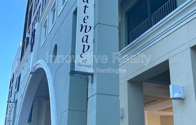 225 W Seminole Blvd #209