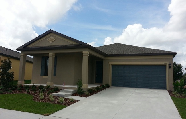 SPACIOUS!! Windermere Terrace! Immaculate 4 Bedroom 2 Bath! Single Family Home!!