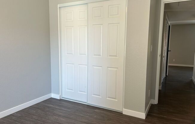 2 beds, 1 bath, 875 sqft, $2,725, Unit 594