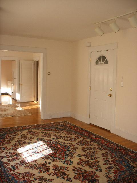 336 TRAPELO RD