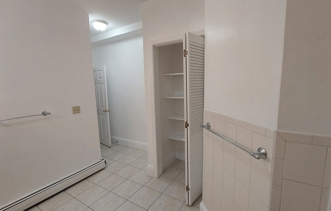 2 beds, 1 bath, 1,000 sqft, $2,500, Unit 1