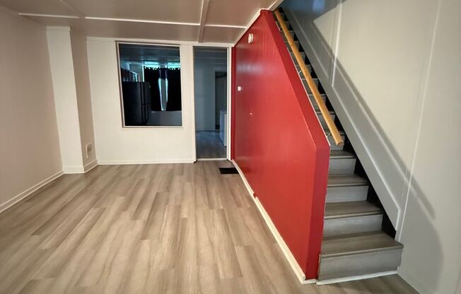 ATTENTION! 220 N Luzerne is Available NOW!