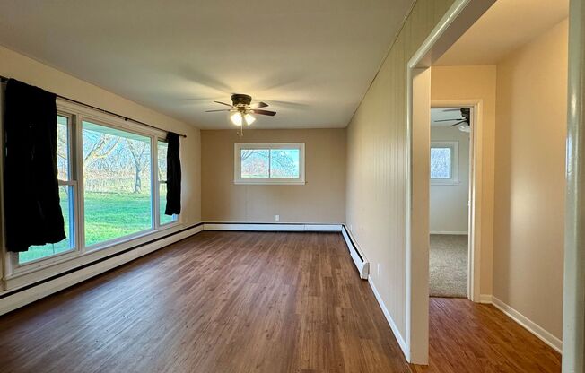 Charming 2-Bedroom Country Home with Garage Near Eau Claire